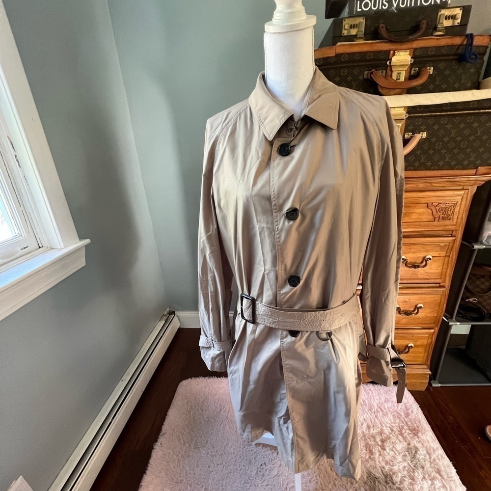 𝅺burberry Windbreaker (L)